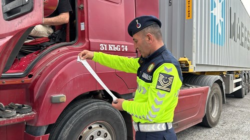 HATAY OTOYOLU’NDA BAYRAM TRAFİĞİNE SIKI TAKİP!